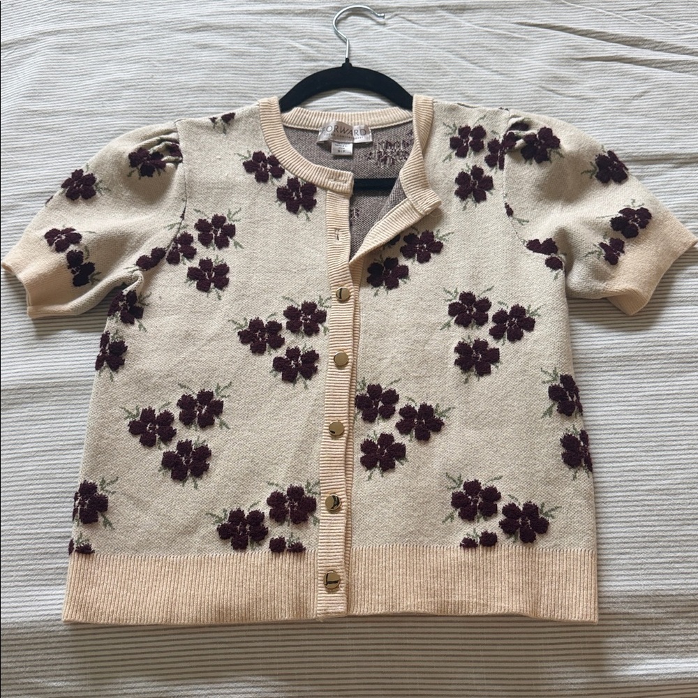 Cream Floral Short-Sleeve Cardigan -